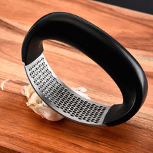 Carregar imagem no visualizador da galeria, Frete Grátis | Amassador Triturador de Alho Inox